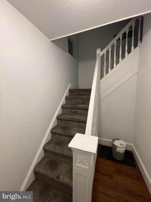 201 W LINCOLN AVENUE 2