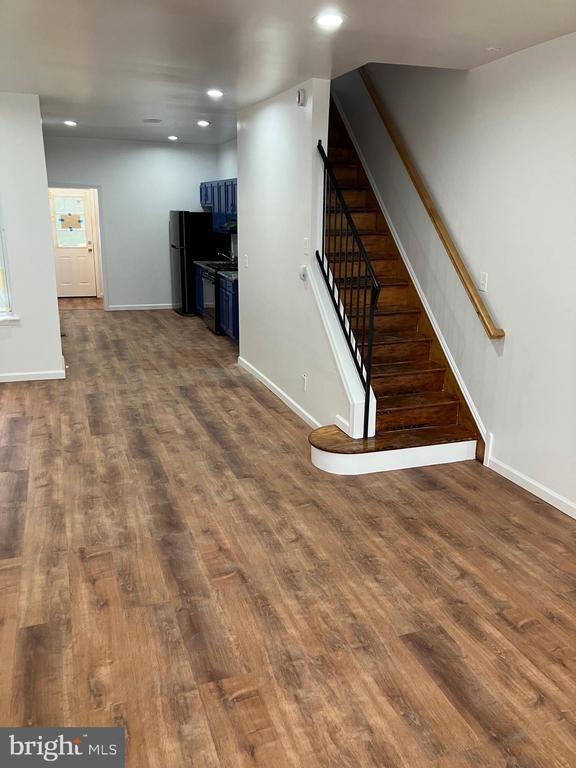 229 S BROADWAY