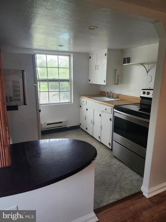 417 WALNUT STREET B