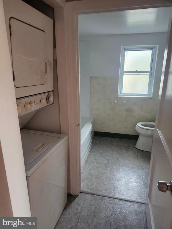 417 WALNUT STREET B