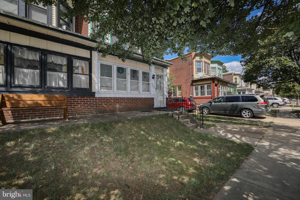 803 MORRIS STREET