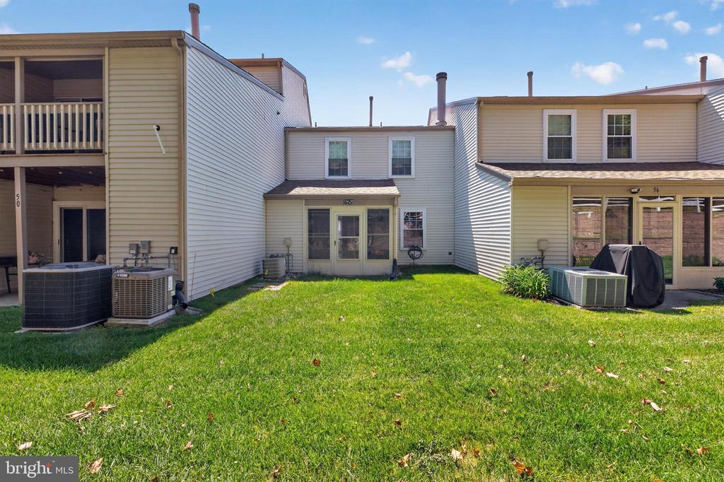 54 KNOLL DRIVE