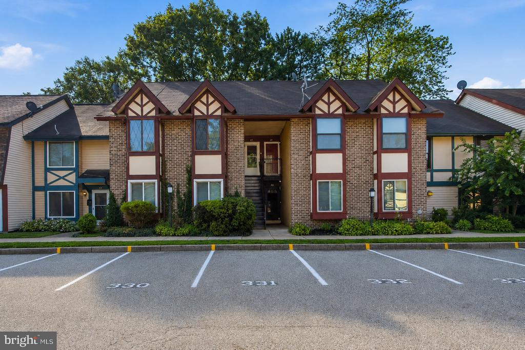 141 CHELSEA CIRCLE