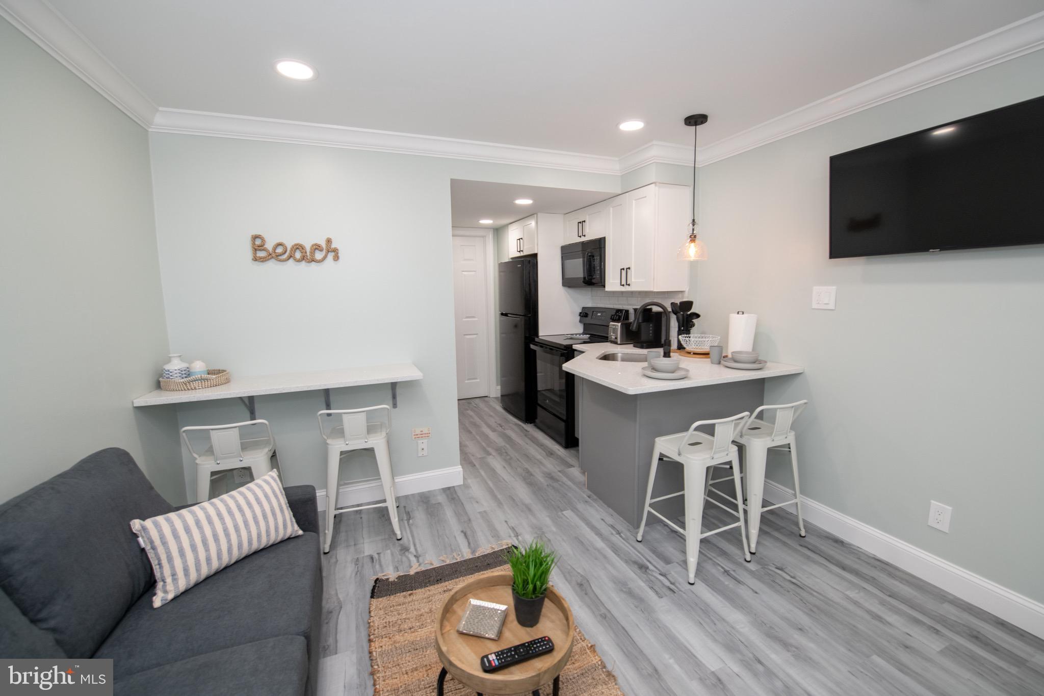 225 E WILDWOOD AVENUE 422