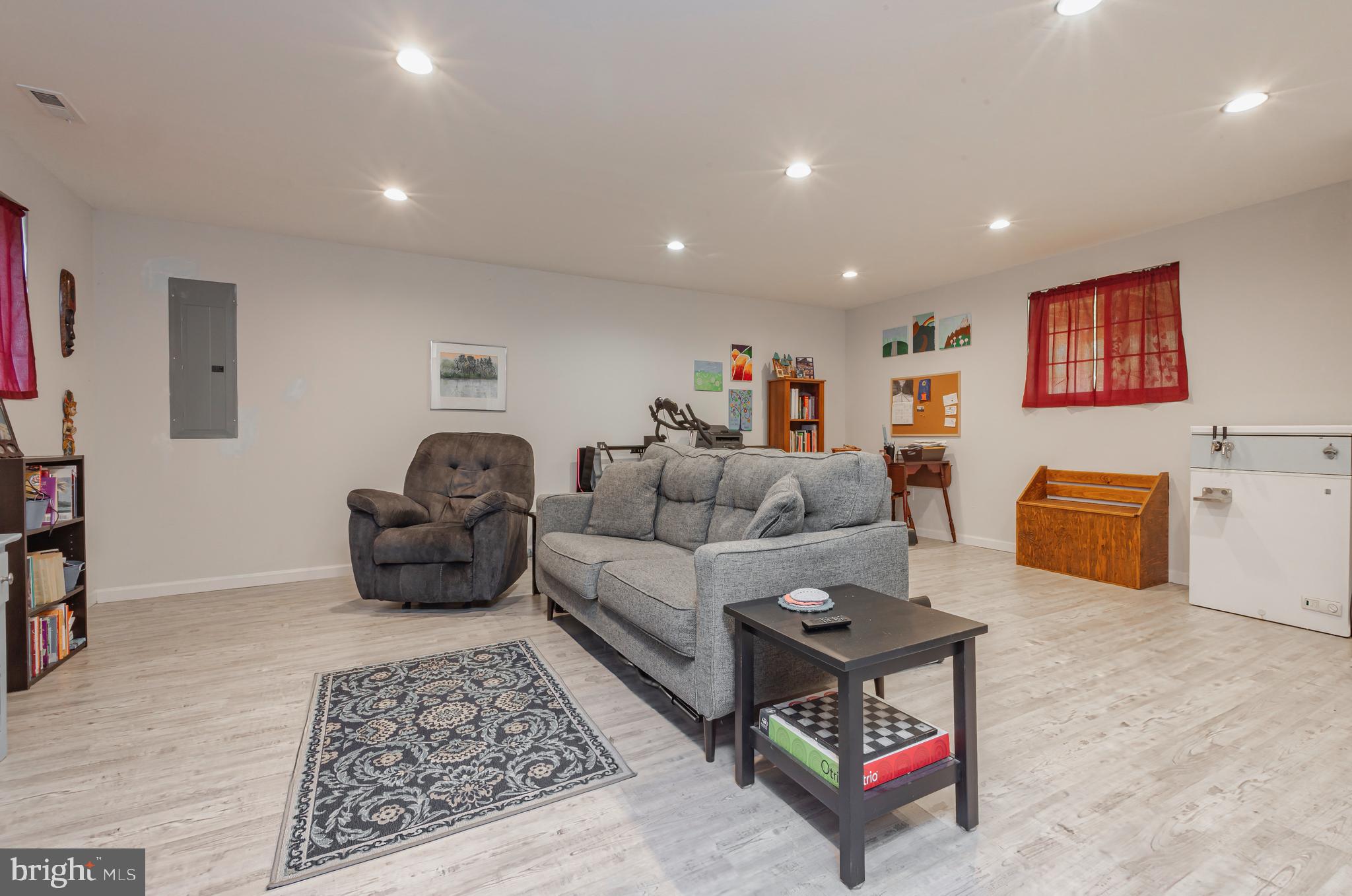 359 BLACKWOOD AVENUE