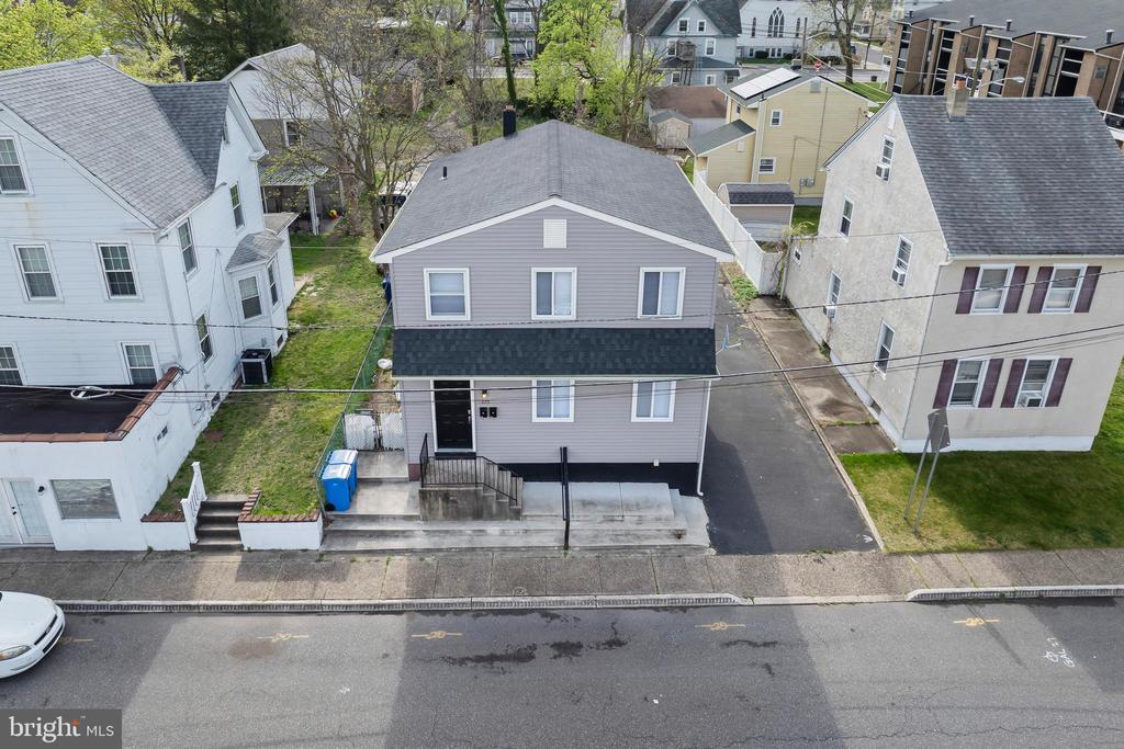 225 STATION AVENUE