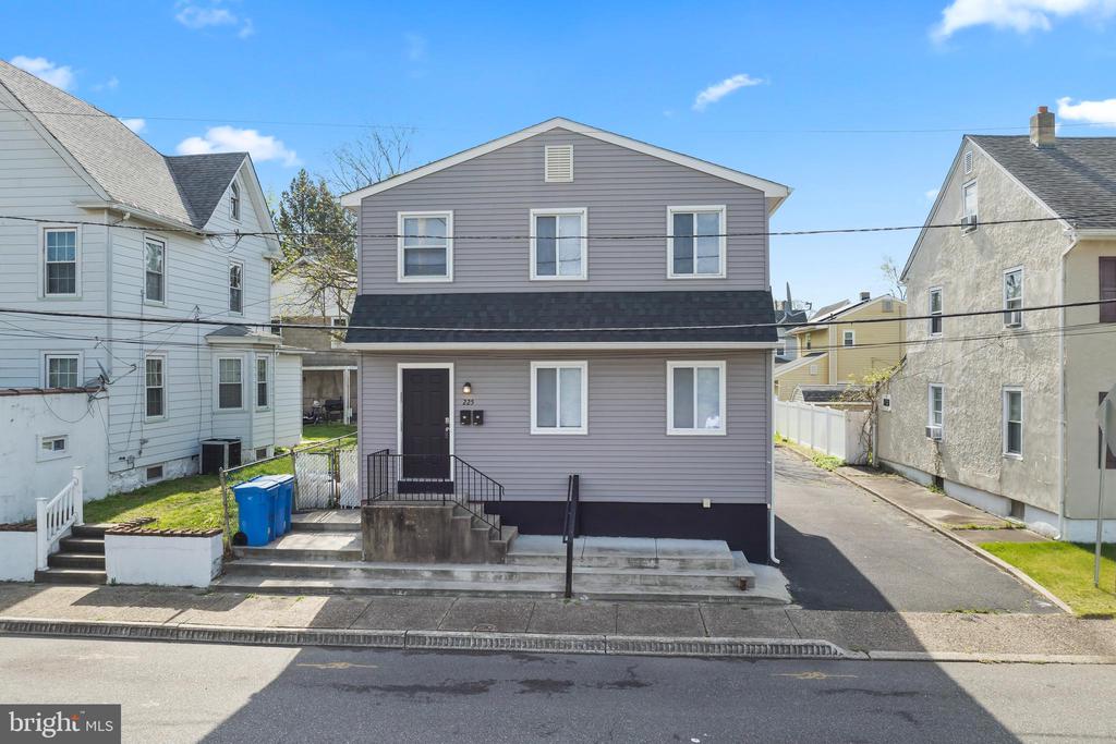 225 STATION AVENUE