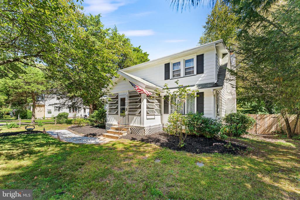 987 MAIN STREET