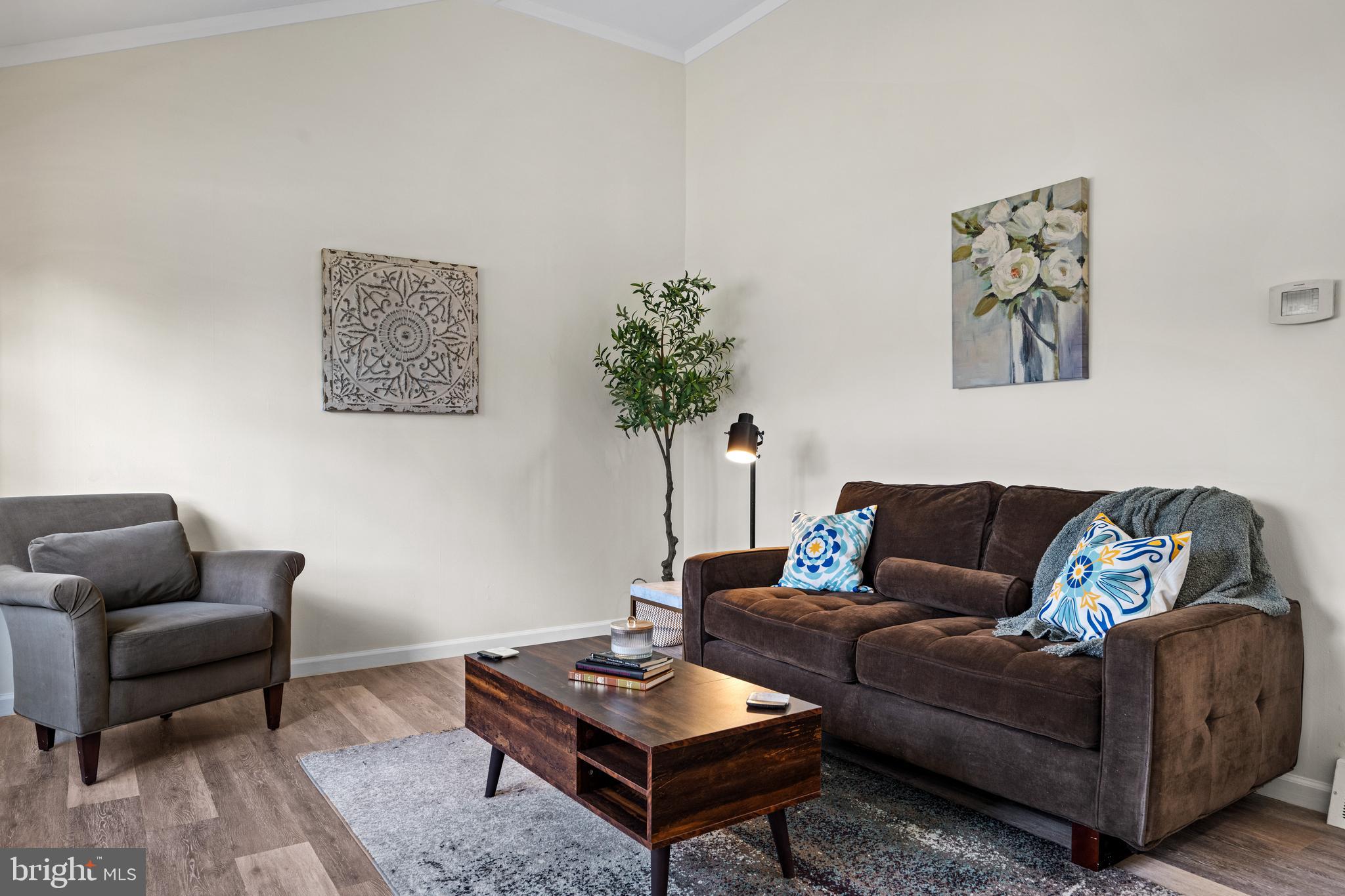 649 SACRAMENTO DRIVE