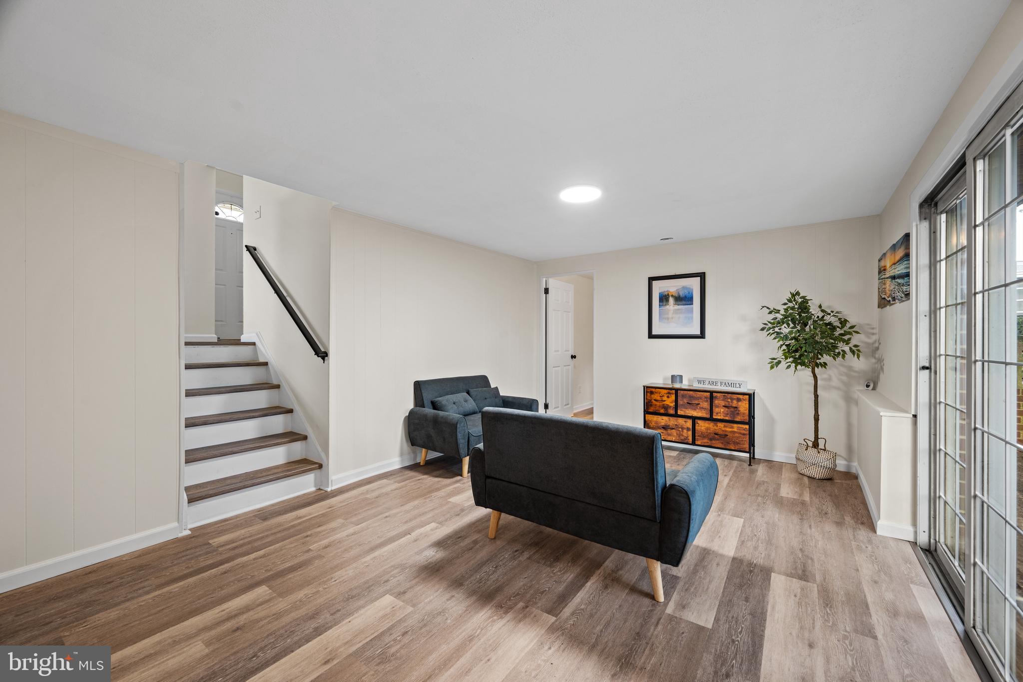 649 SACRAMENTO DRIVE