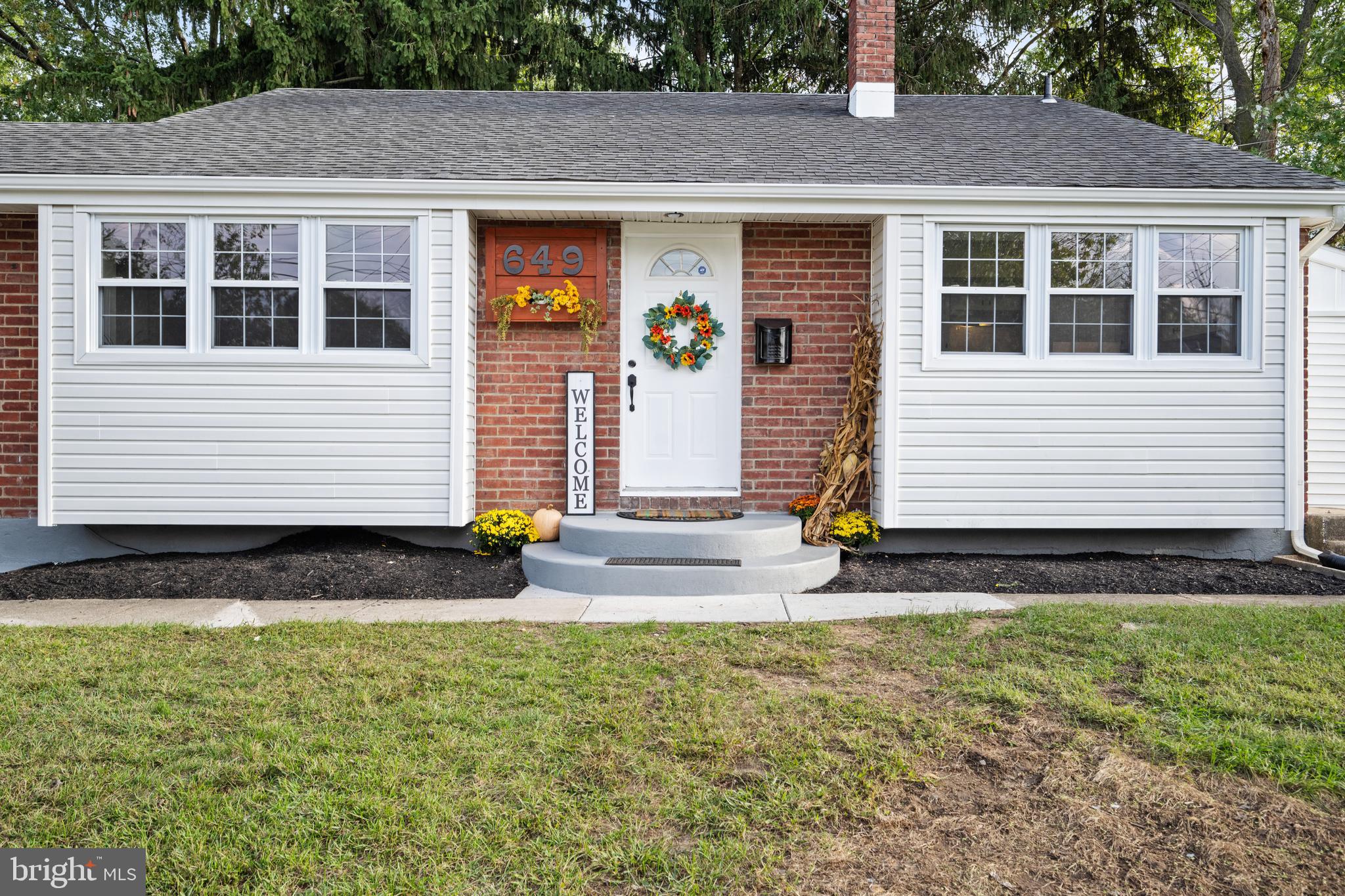 649 SACRAMENTO DRIVE