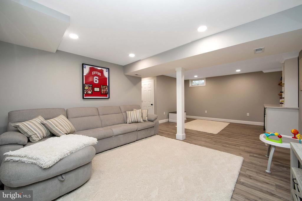 19 PARK DRIVE