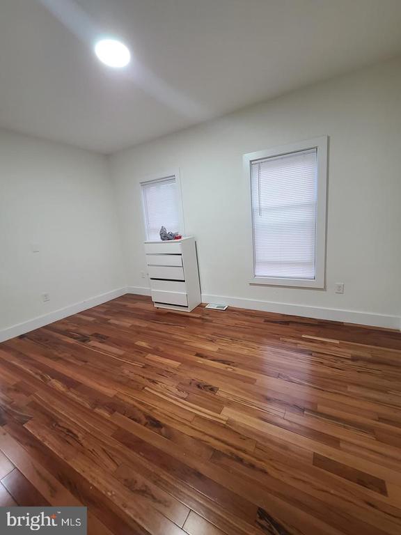 150 BRIDGETON PIKE B