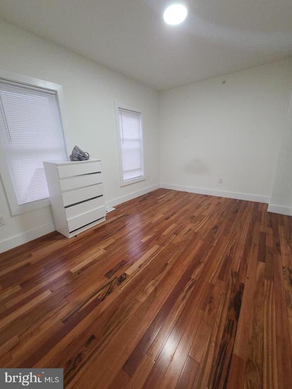 150 BRIDGETON PIKE B