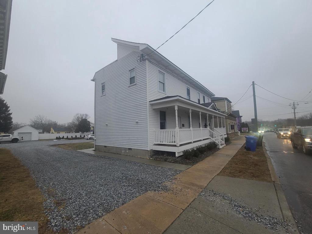 150 BRIDGETON PIKE B