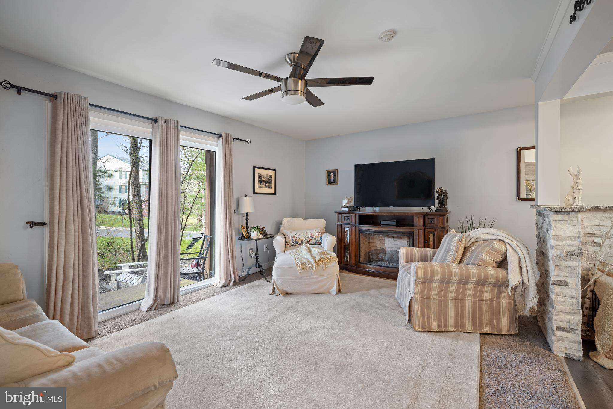 6 JOSIAH BARTLETT BLDG