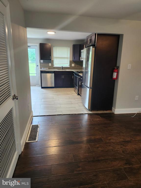 118-128 JESSUP STREET 126