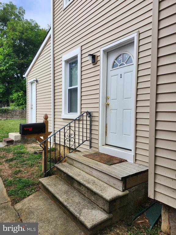 47 HOPKINS STREET 1