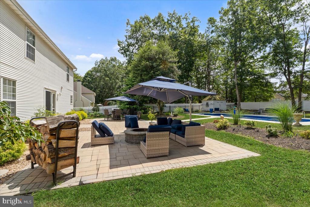 1714 BIDEN LANE