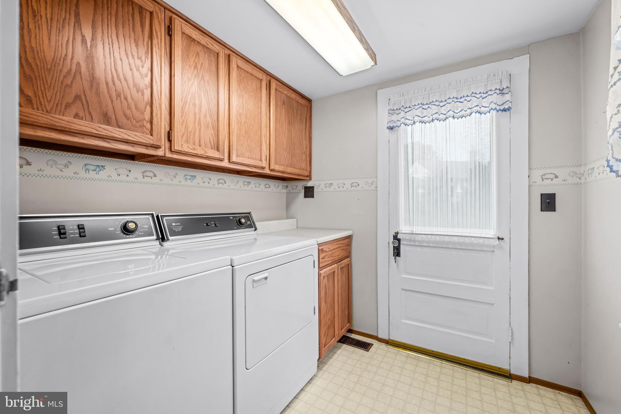 122-124 TURNER STREET