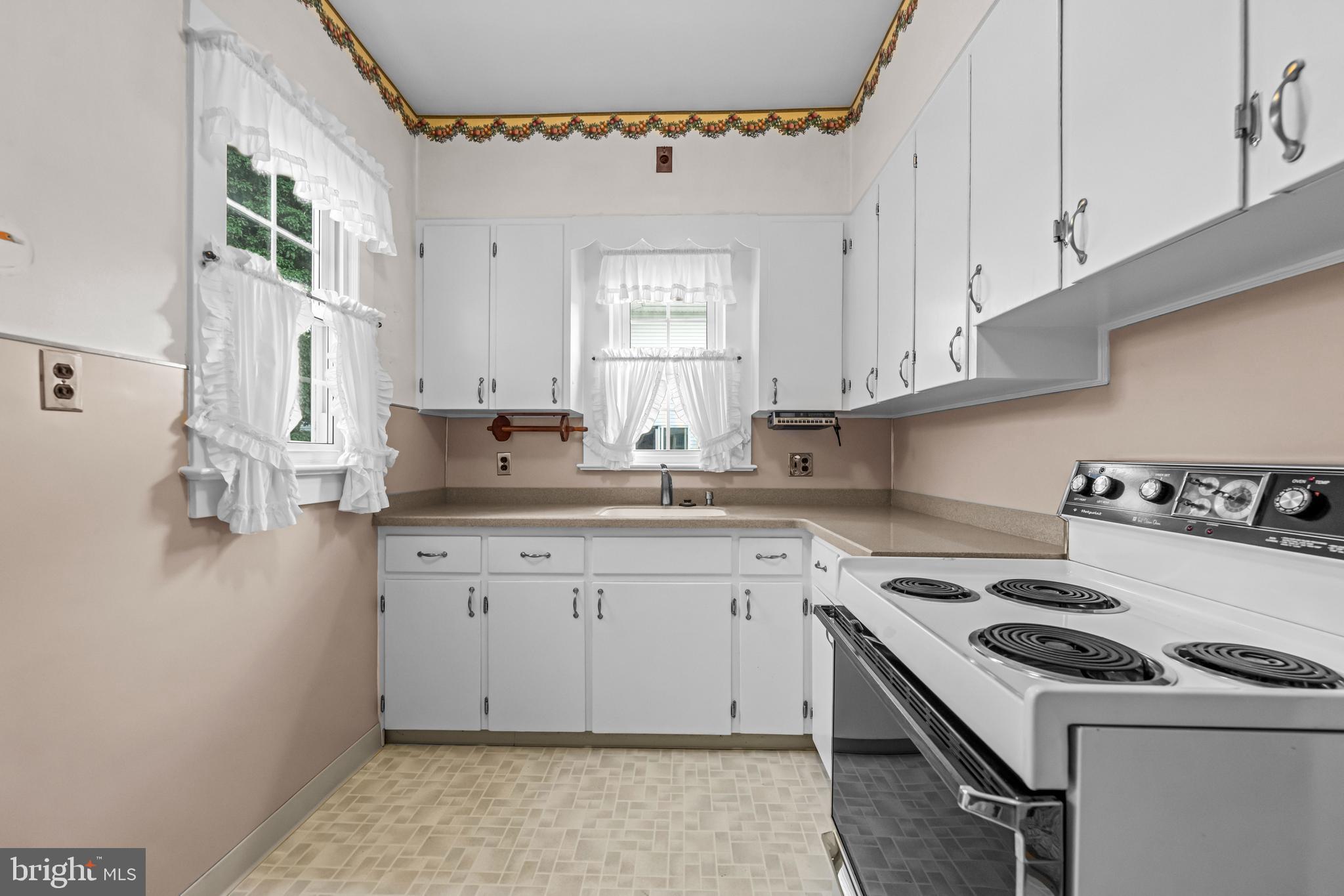 122-124 TURNER STREET