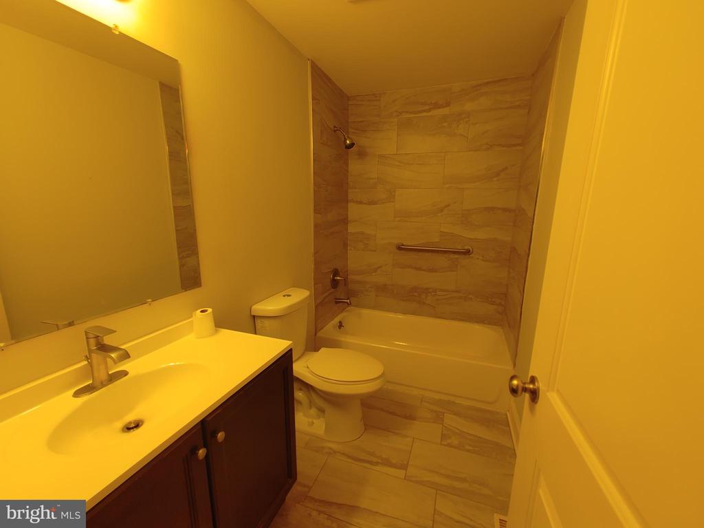 118-128 JESSUP STREET 128