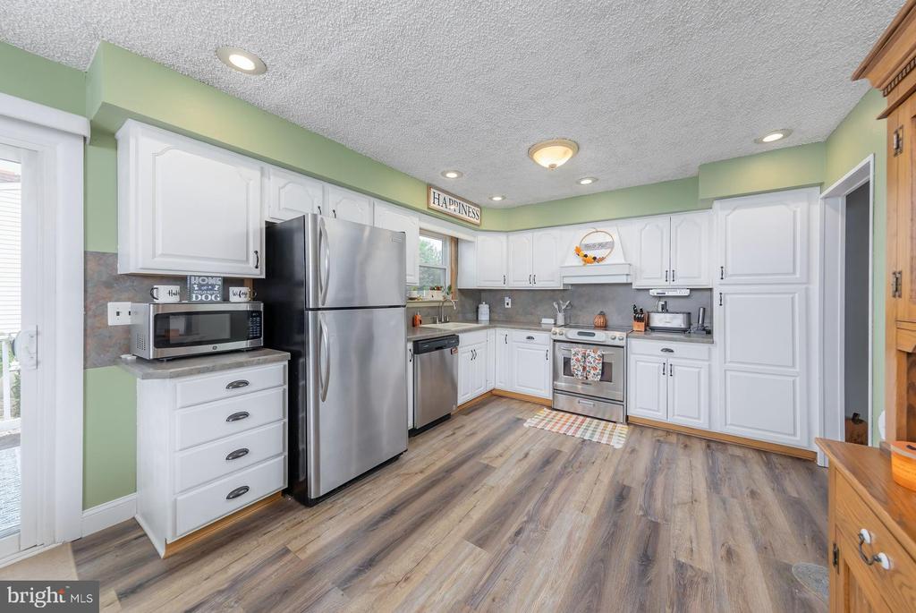 746 ALLEN AVENUE