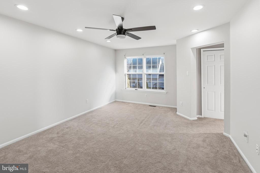 109 HOLLY DRIVE