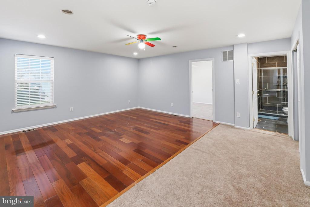 109 HOLLY DRIVE