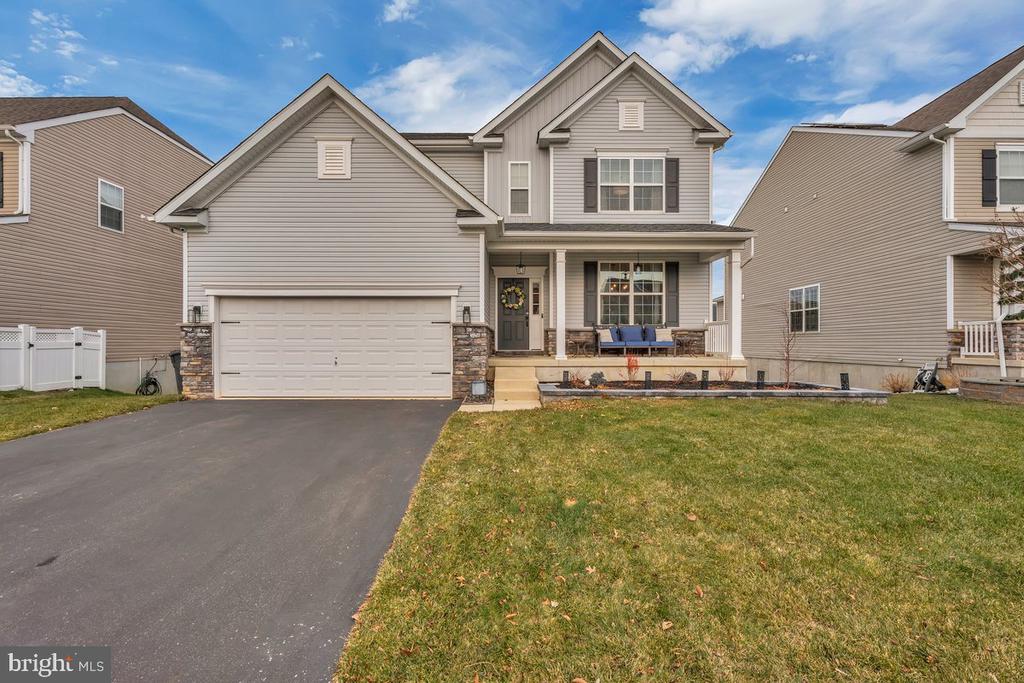 11 COTTONWOOD ROAD
