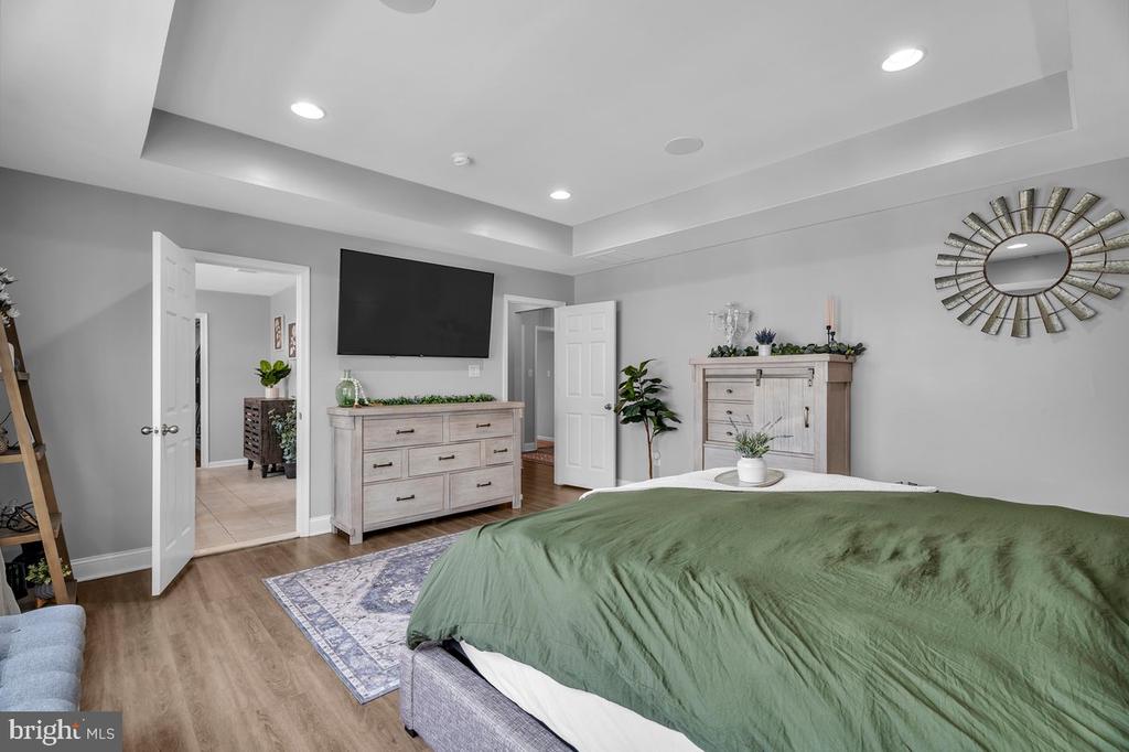 11 COTTONWOOD ROAD