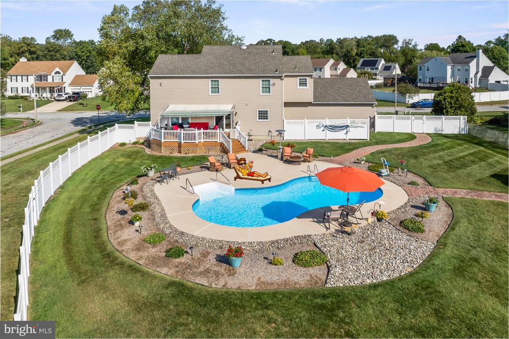 1414 SWAN LANE