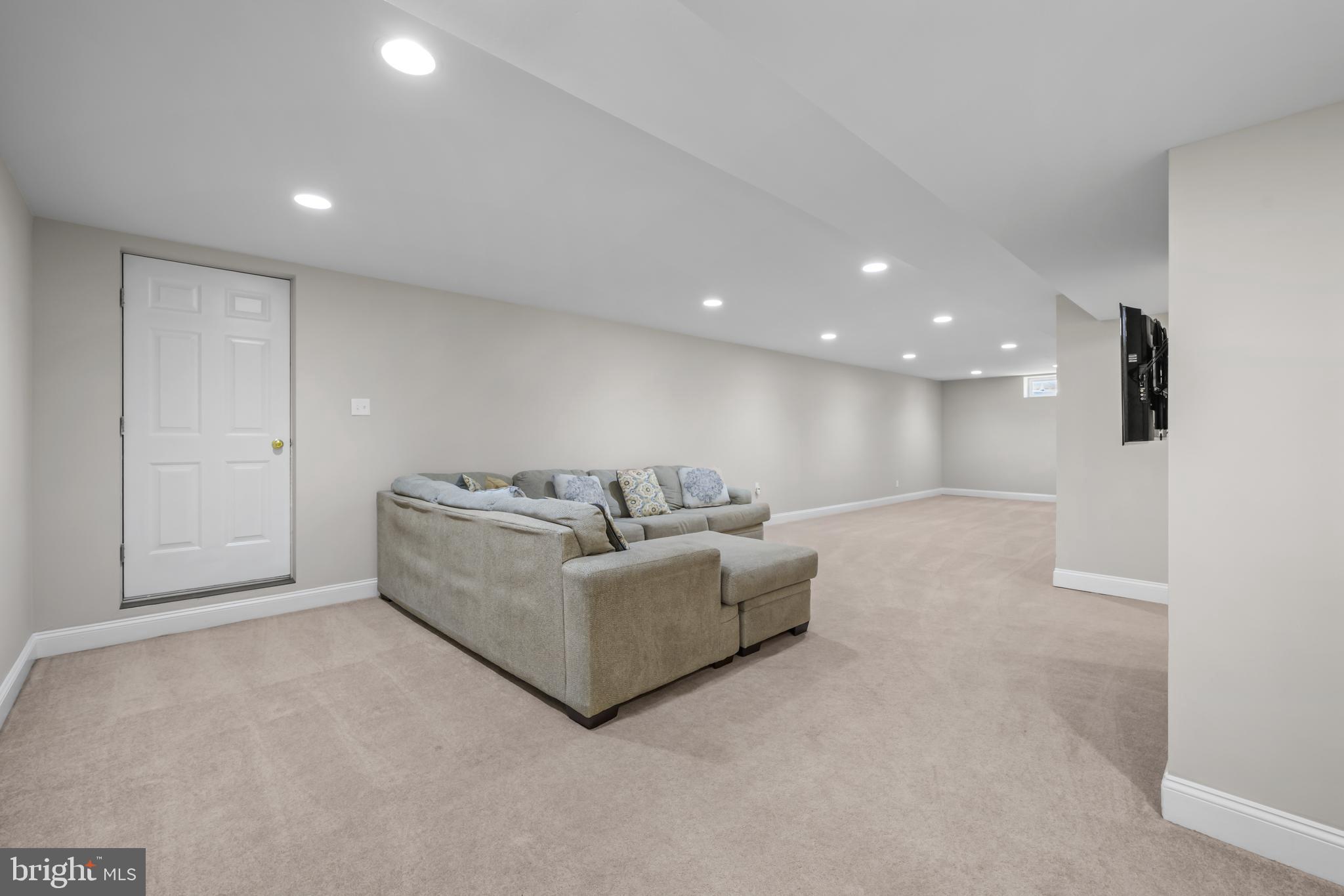 310 JUNIPER LANE