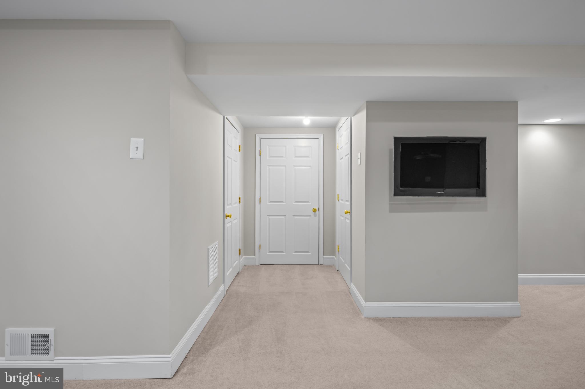 310 JUNIPER LANE