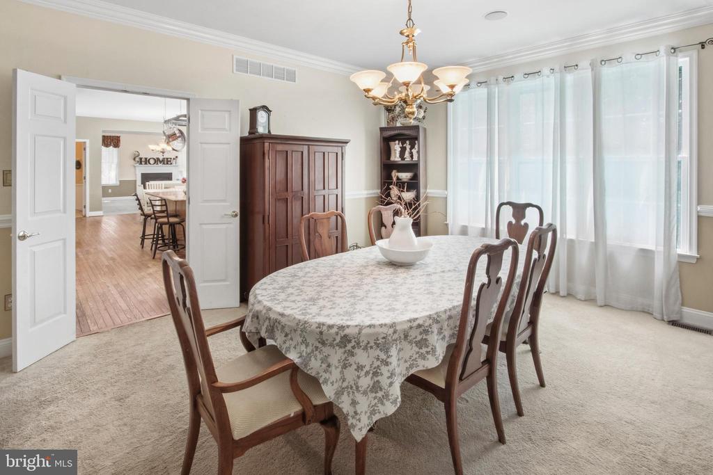15 HOLLYBROOK ROAD