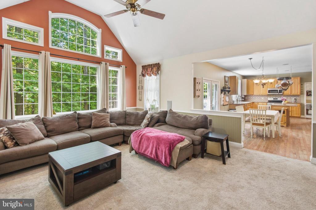 15 HOLLYBROOK ROAD