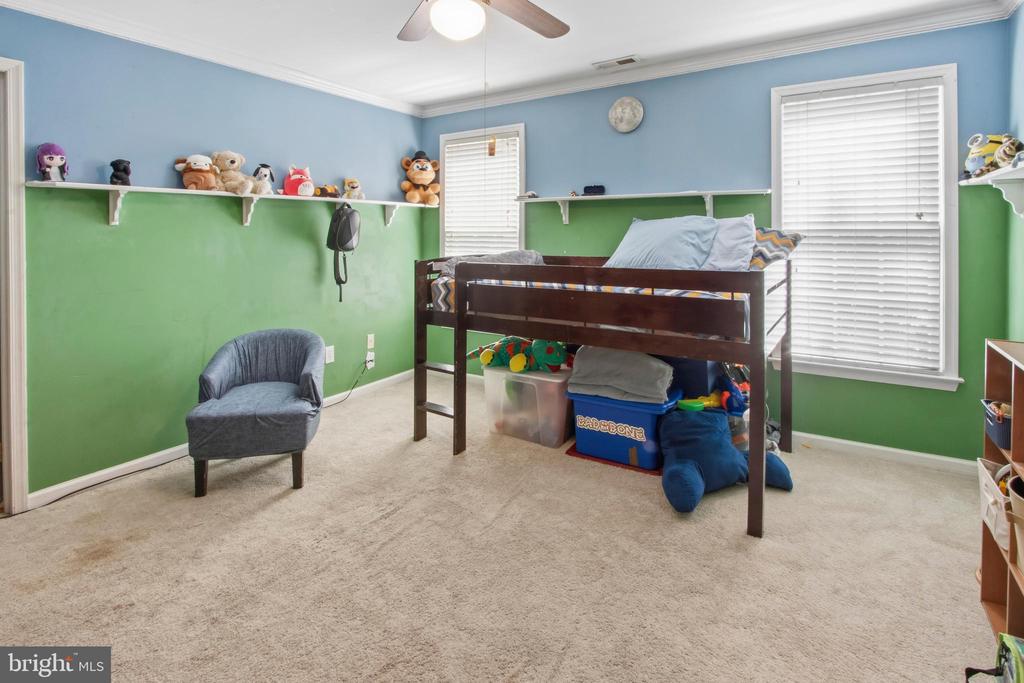 15 HOLLYBROOK ROAD