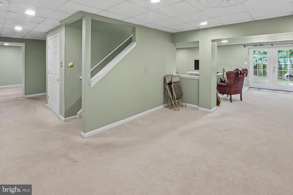 15 HOLLYBROOK ROAD