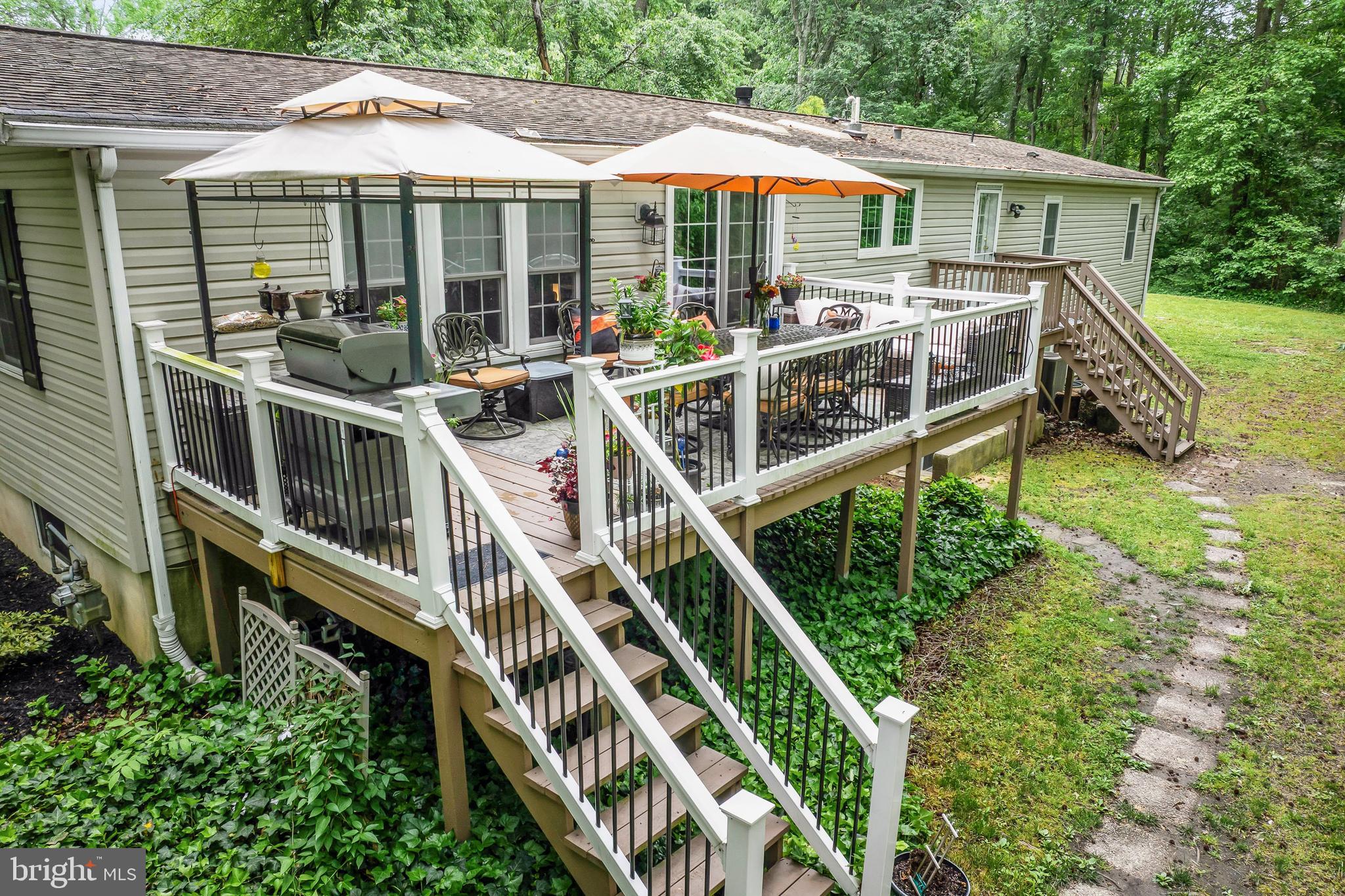 106 CARL AVENUE