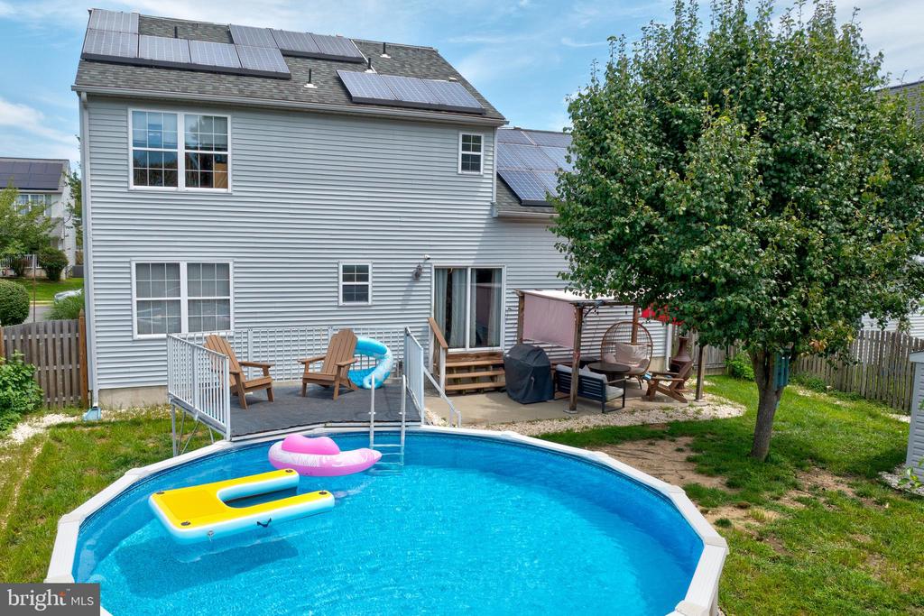 33 SALISBURY WAY