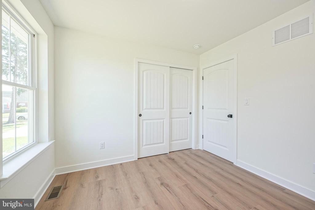 127 NEWTON AVENUE