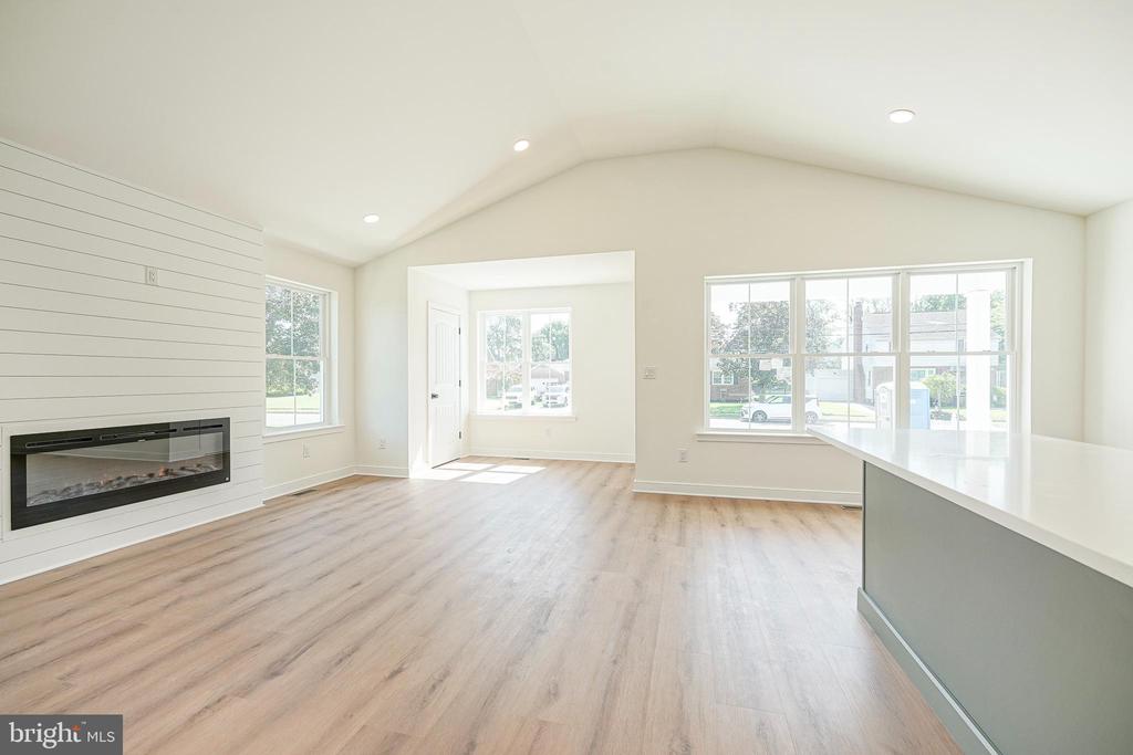 127 NEWTON AVENUE