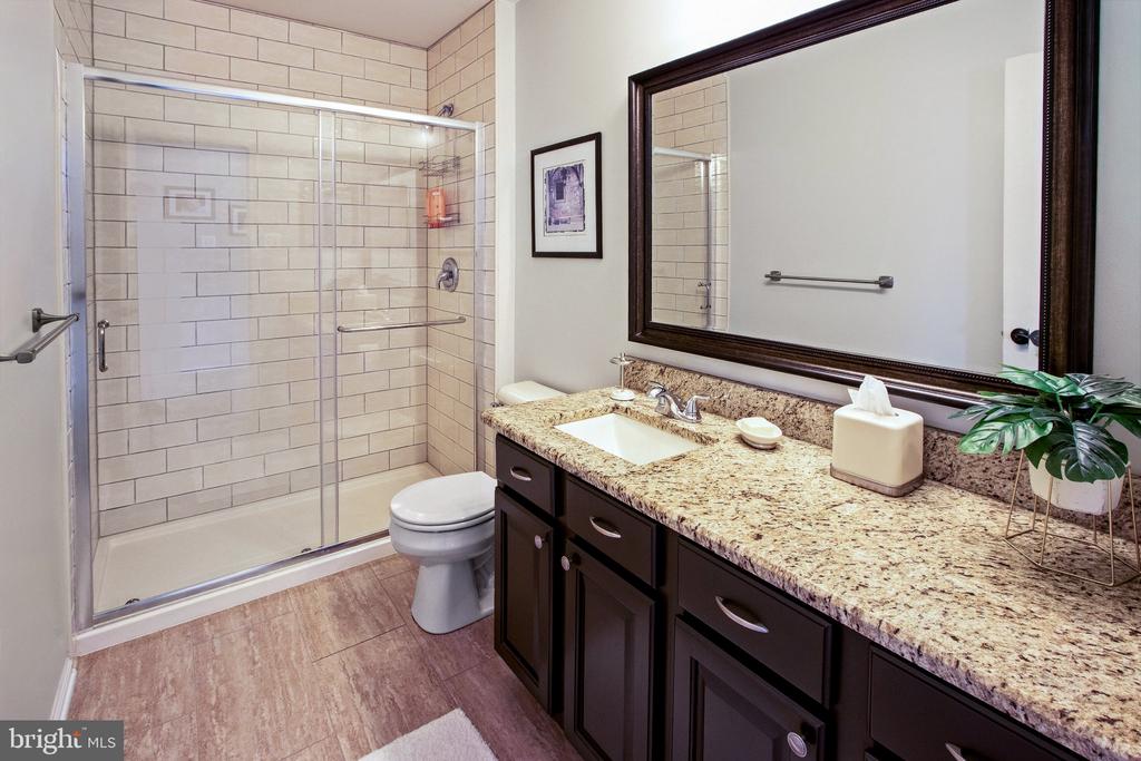 140 LAUREL TRL