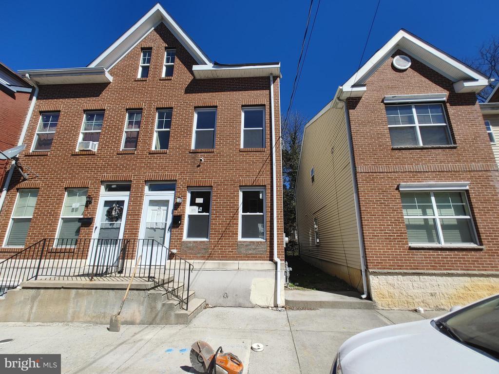 186 PASSAIC STREET