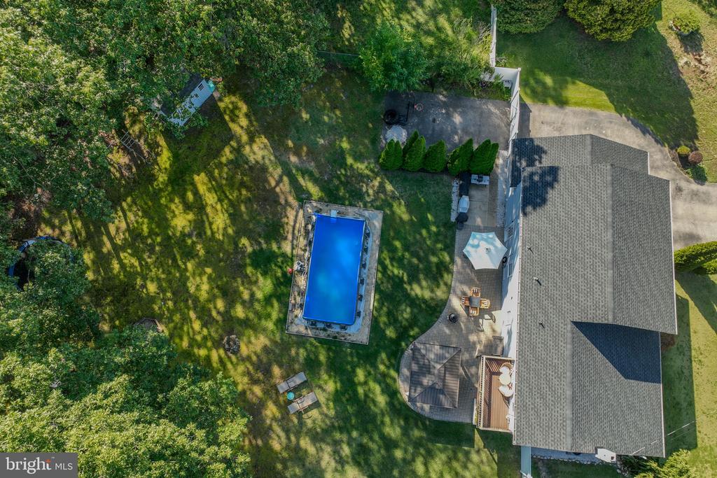 21 SUGAR BUSH ROAD