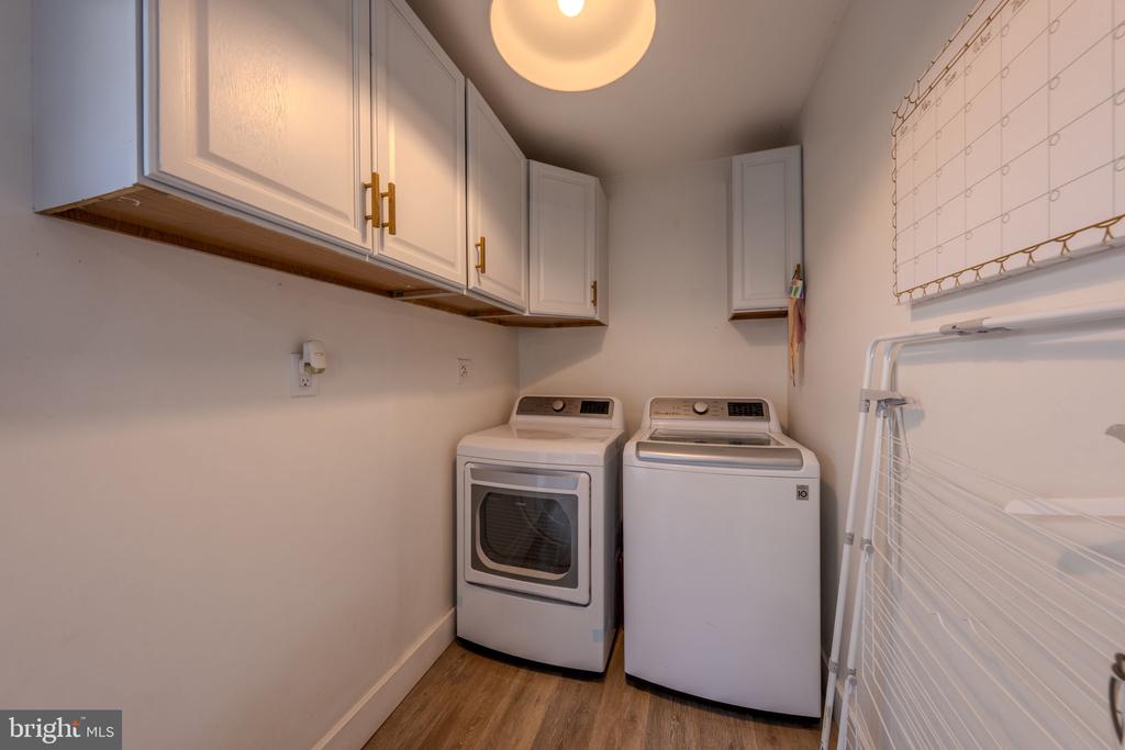 21 SUGAR BUSH ROAD