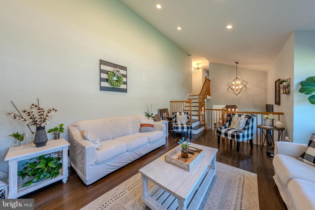 21 SUGAR BUSH ROAD