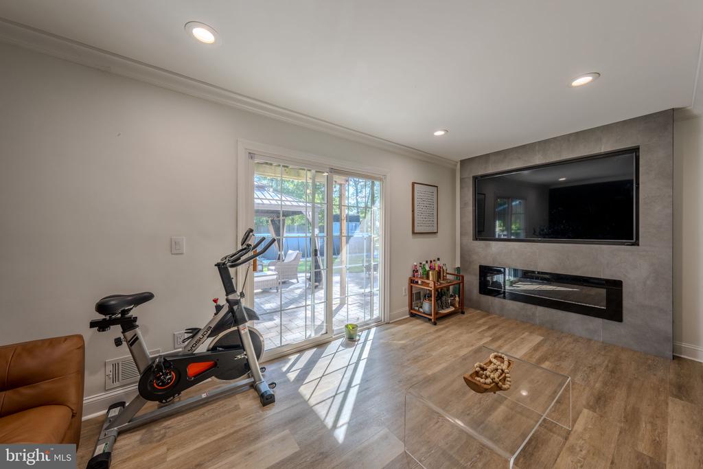 21 SUGAR BUSH ROAD