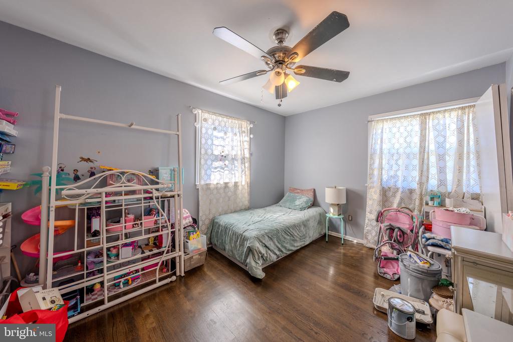 21 SUGAR BUSH ROAD