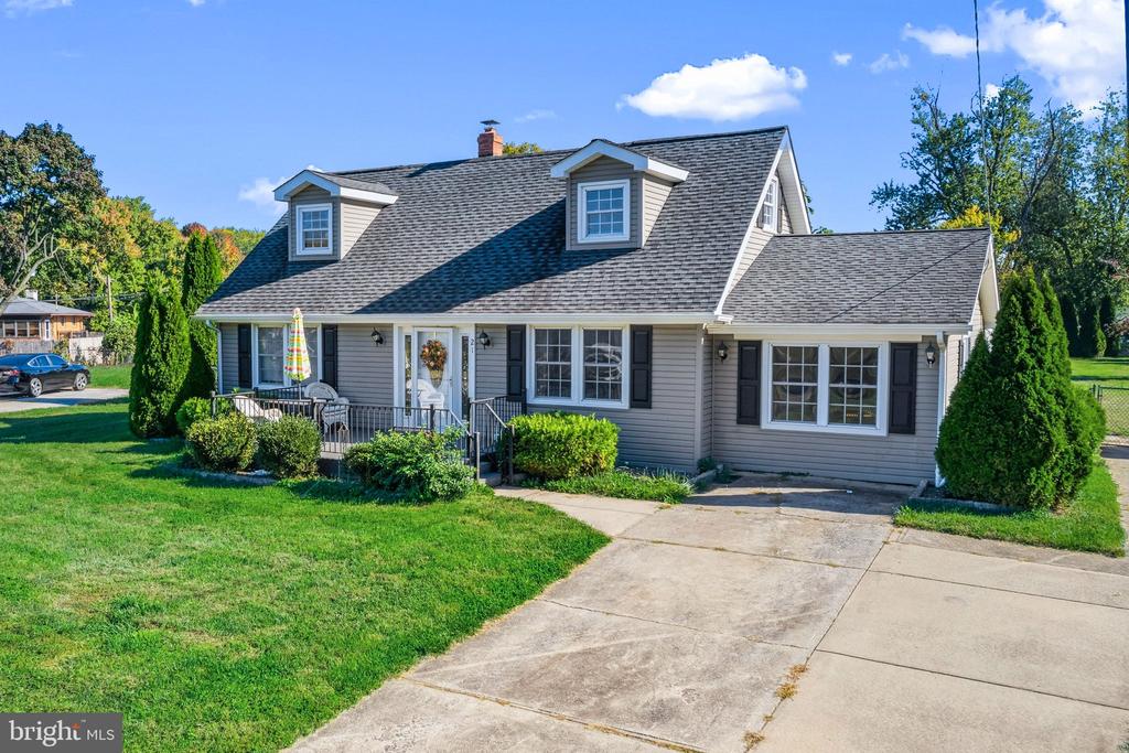 21 DELAWARE DRIVE